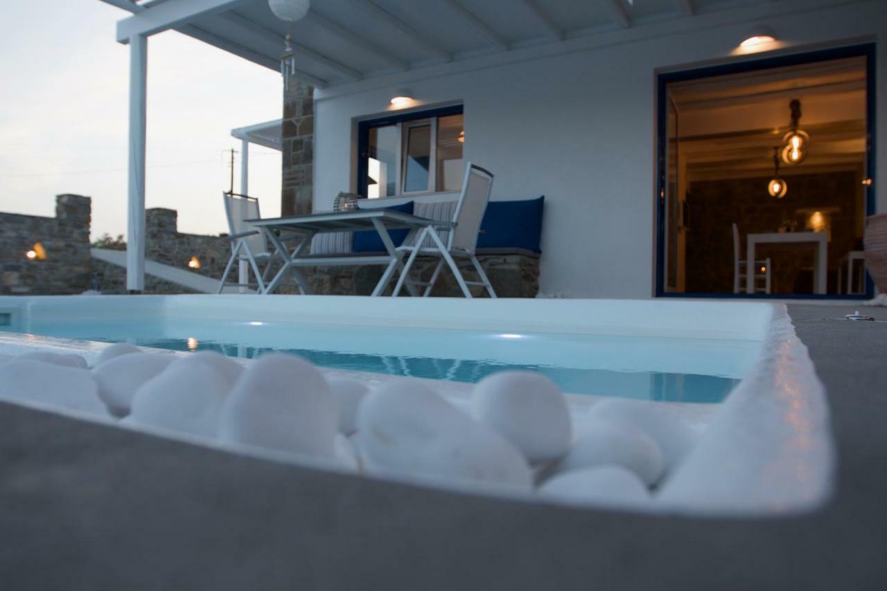 Parian White Luxury Apartments Parikia  Exterior photo